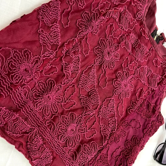 Crop top - Picture 3 of 7